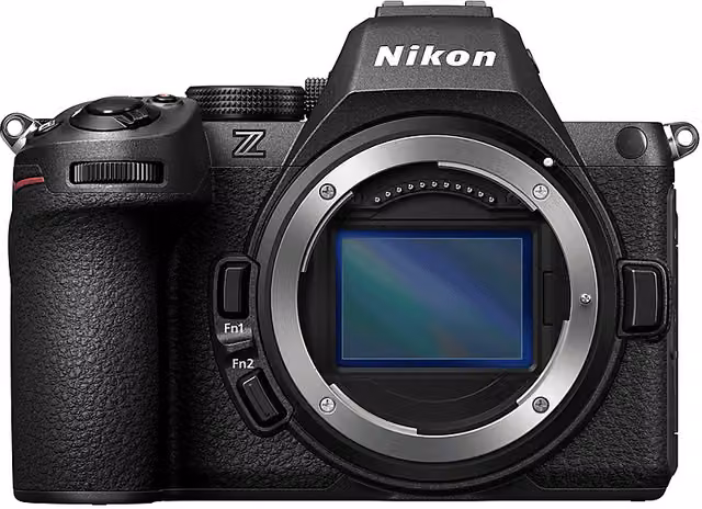 Fotocamera Mirrorless Nikon Z5II Full Frame Nero con Scheda SDXC 128GB