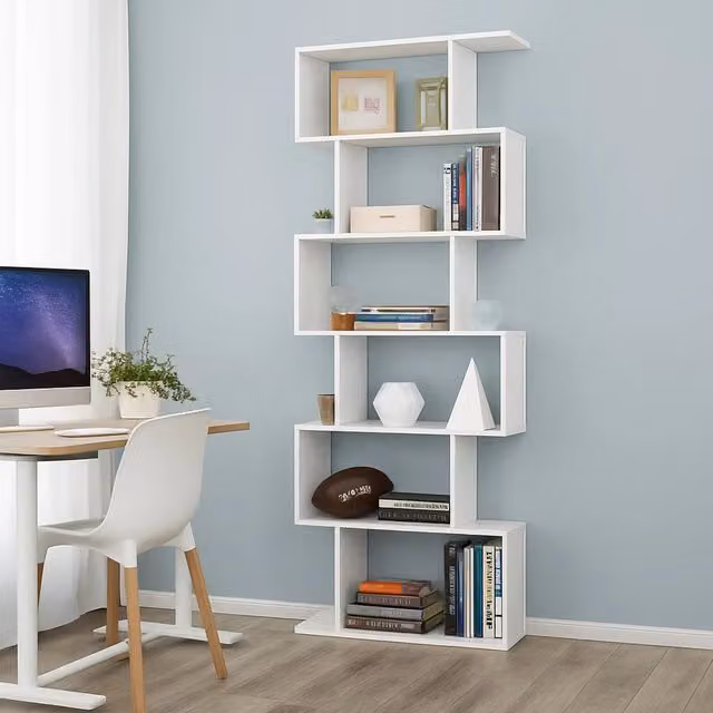 Libreria bifacciale alta Alowha DMORA in bianco lucido, scaffale a zig zag per ufficio o soggiorno, L: 80 cm, P: 25 cm, H: 192 cm