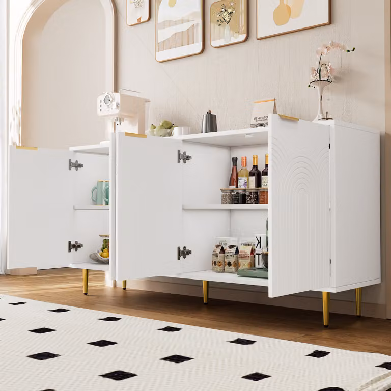 Credenza MODFU a 4 ante, cassettiera con maniglie in metallo dorato, mobile contenitore con gambe lucide, bianco