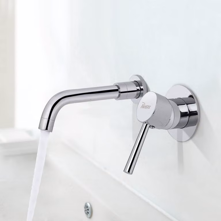 Miscelatore per lavabo, montaggio a parete, monocomando, girevole a 360°, in ottone cromato