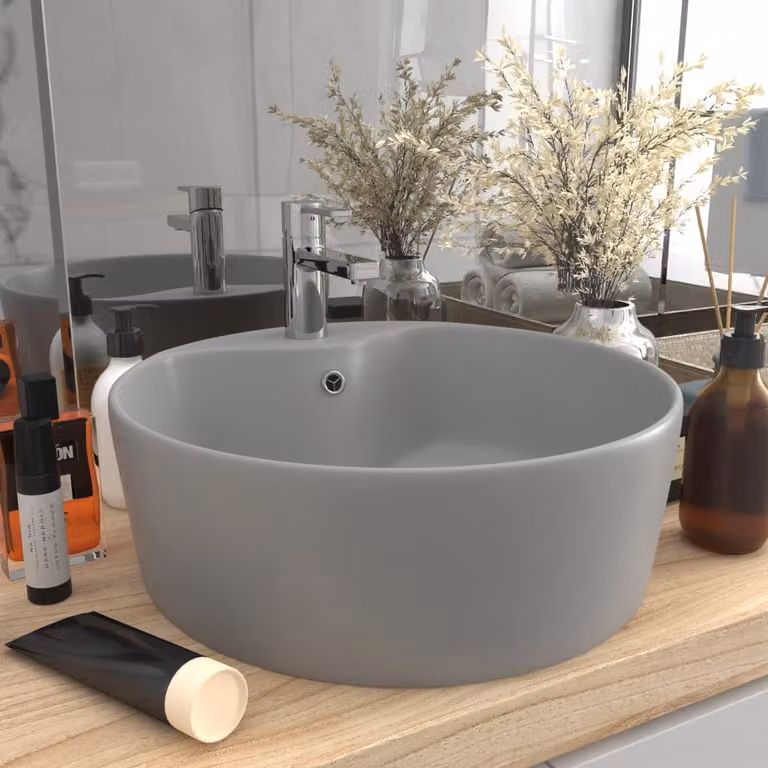 The Living Store Lavabo con sfioratore grigio chiaro opaco 36x13 cm in Vetroceramica