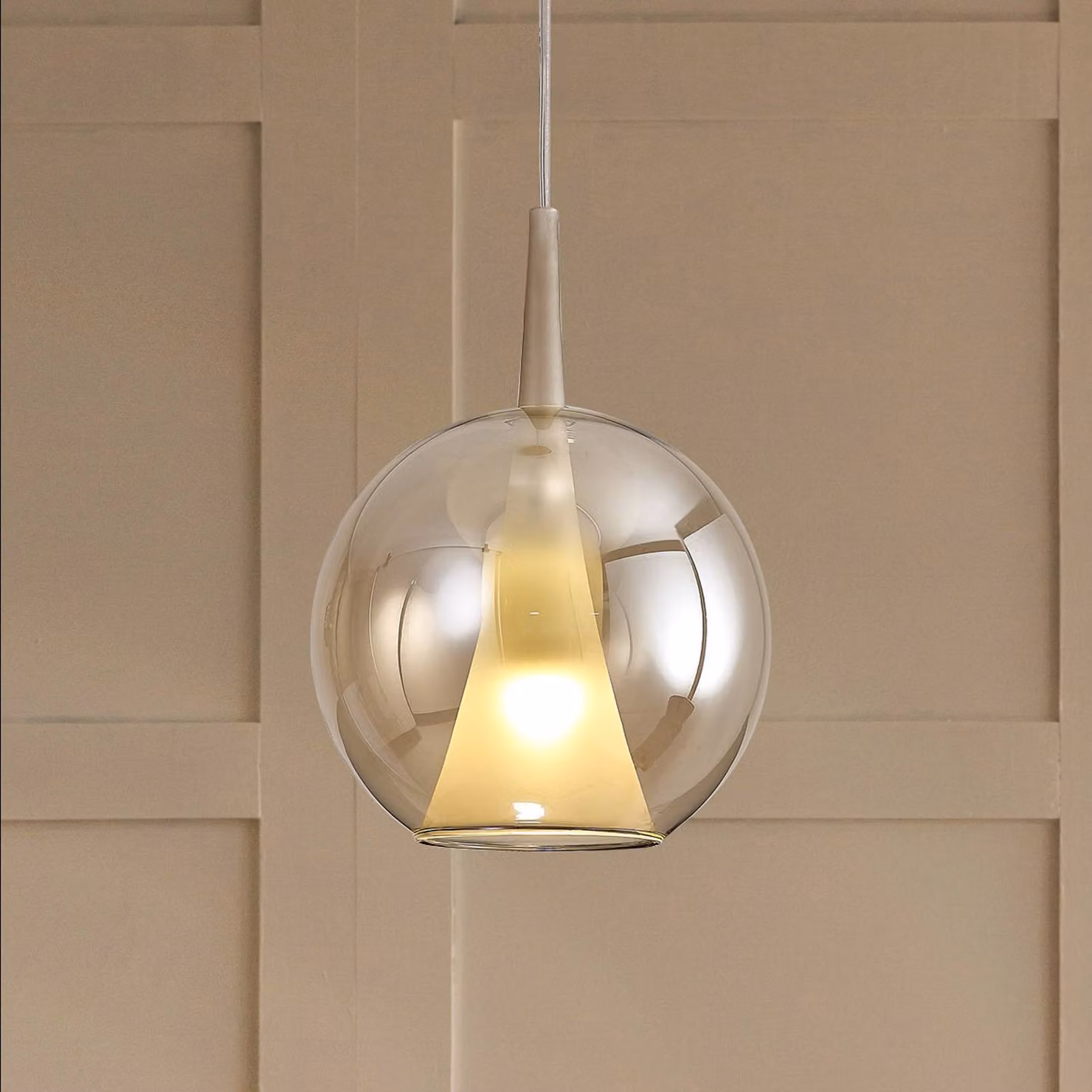 Mantra Iluminación Lampada a sospensione in vetro Elsa, dimmerabile, Crema / Ambra, Soggiorno / Sala da pranzo, Vetro, Lampada a sospensione