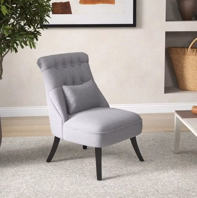 Poltrona ULEVR in lino grigio 52,5x69x77 cm con cuscino lombare, schienale trapuntato e gambe in legno