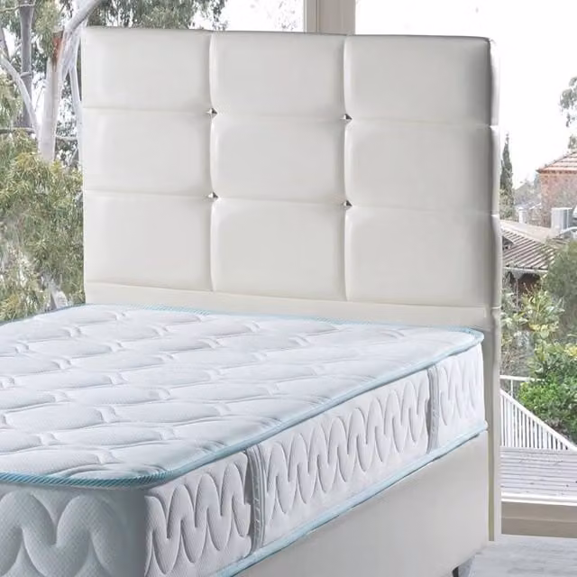 Testiera letto Nova Tezeta in ecopelle bianco L: 90 cm, P: 8 cm, H: 110 cm