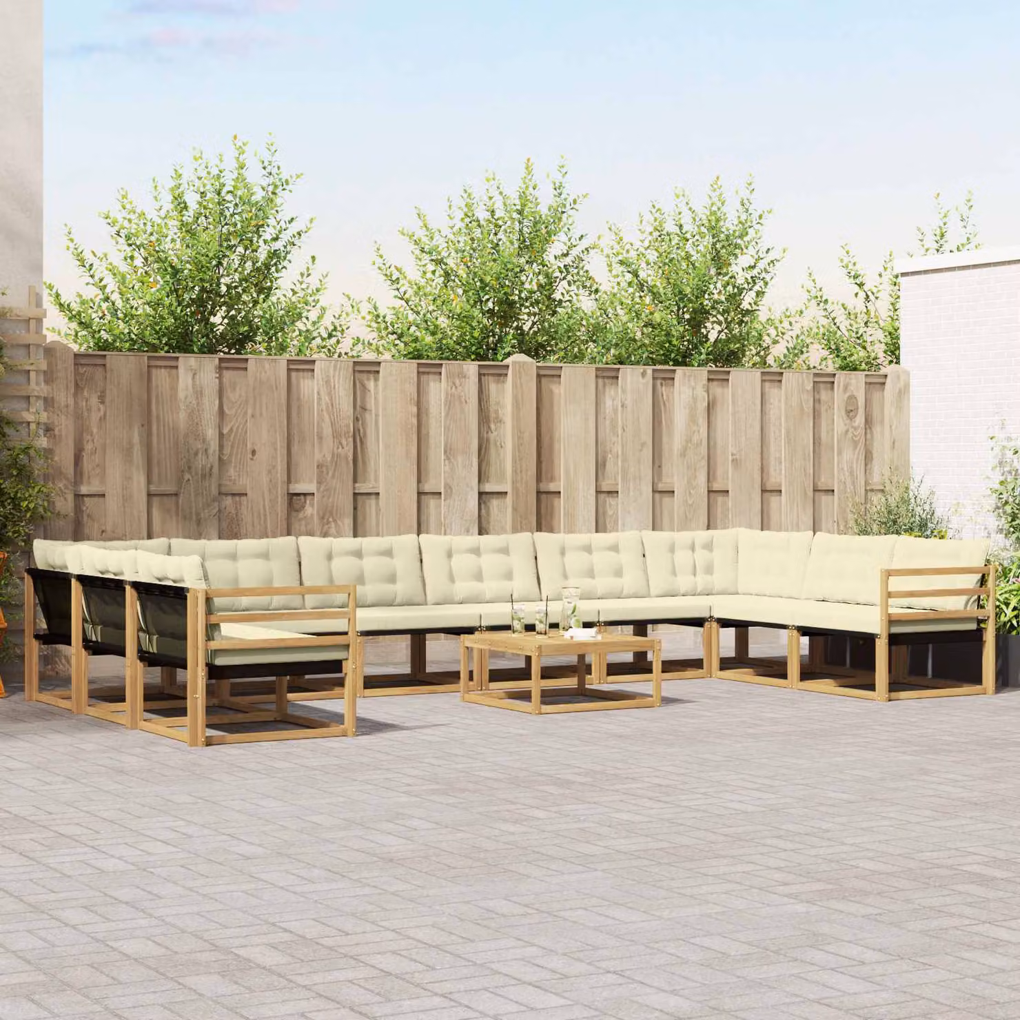 Set di divani da esterno vidaXL a forma di U composto da 11 pezzi in legno di acacia con cuscini bianchi e beige