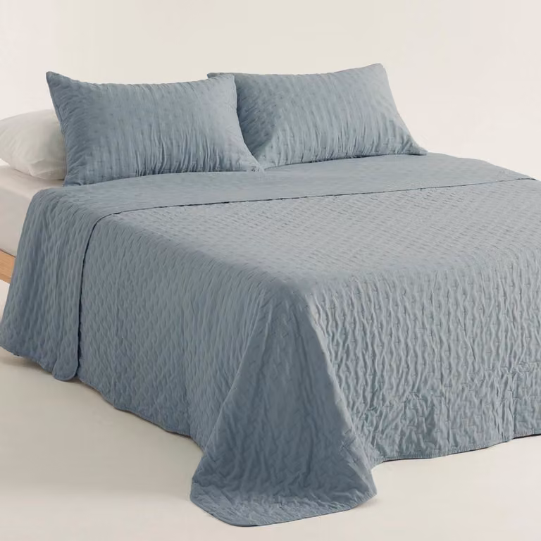 Set completo per copripiumino trapuntato GAMUSI, dimensioni 235x270 cm, colore blu. Trapunta leggera e morbida con 2 federe. OEKO-TEX