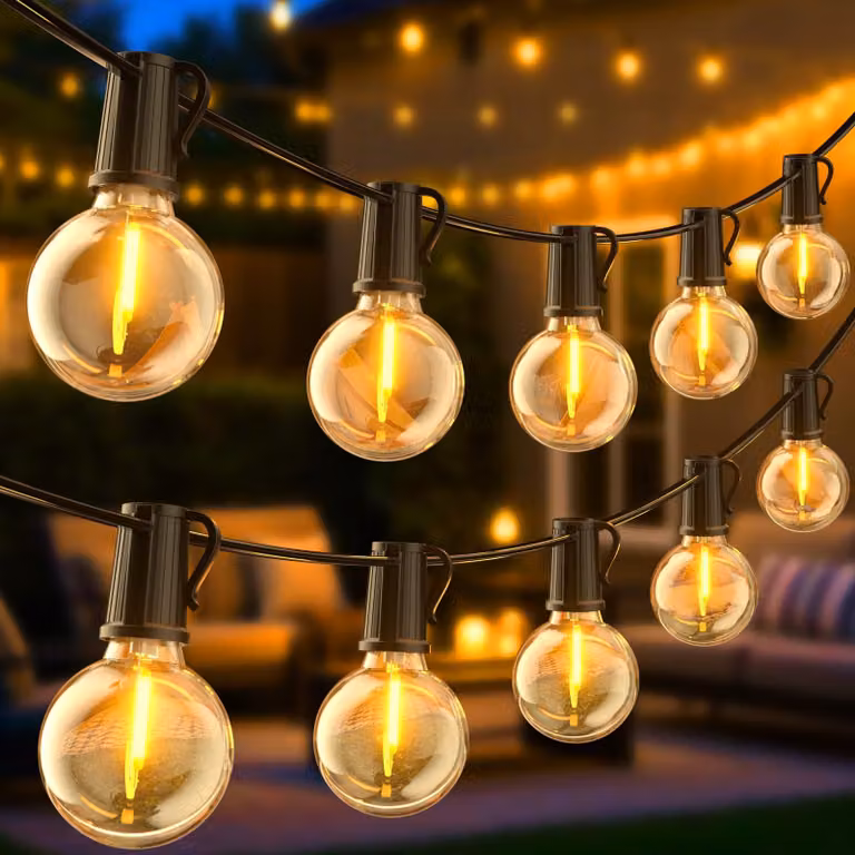 Catena luminosa da 48,15 metri, modello G40, impermeabile, con 70+2 LED a luce bianco caldo