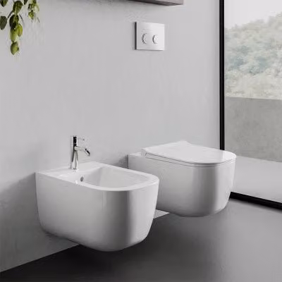 Set sanitari sospesi Mirto in ceramica Dolomite bianca con tecnologia rimless, scarico a parete e sedile soft close, L/P/H: 55 x 41 x 36 cm