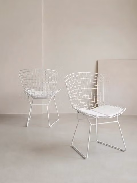 Set di 2 sedie moderne Mondra Kenay Home in metallo bianco laccato e tessuto