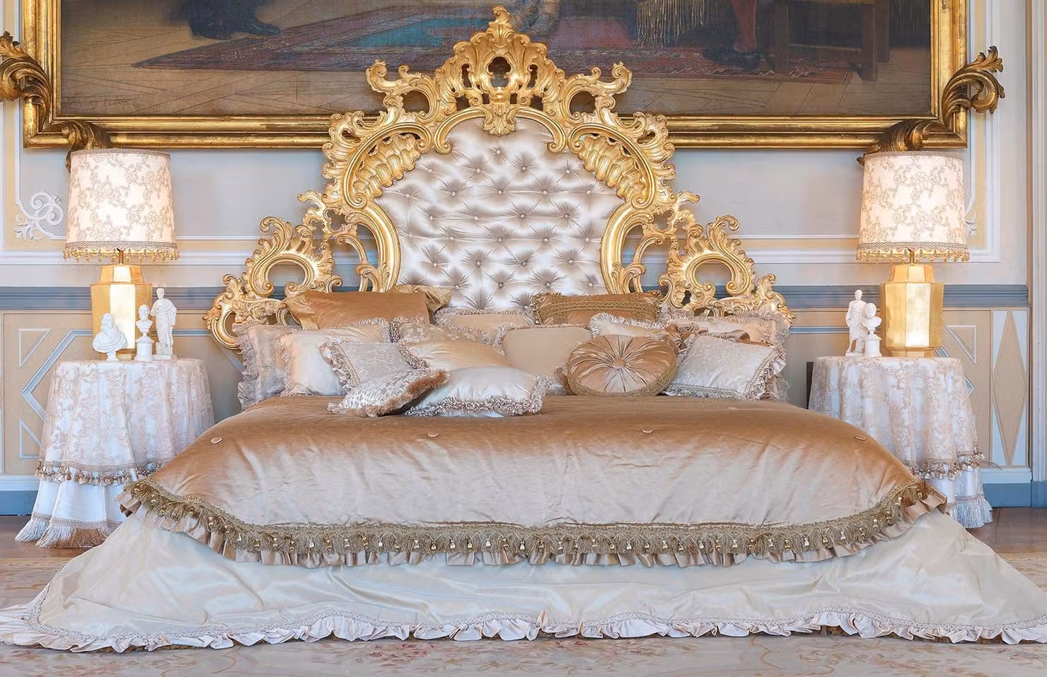 Chesterfield Bett Italienische Möbel Einrichtung Barock Rokoko Gold Leder Betten
