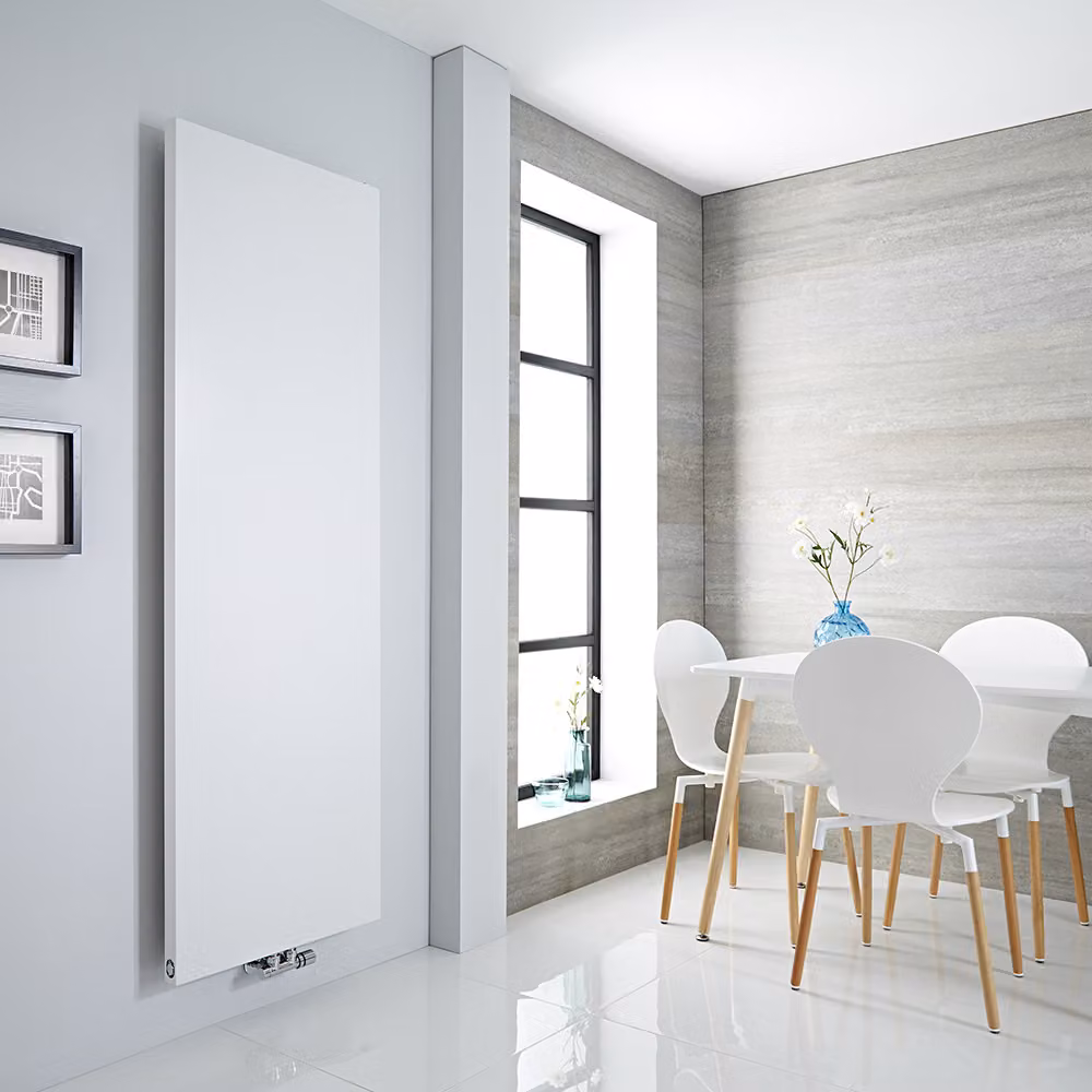 Radiatore Verticale Bianco a Piastra 1800x600mm 1110W - Alta Potenza - Design Moderno - Rubi