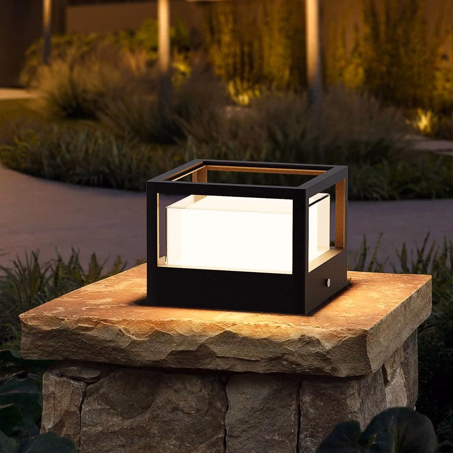 Lampada a LED da esterno, ideale per illuminare vialetti, con grado di protezione IP65, lampione da esterno in alluminio, potenza 15W, luce bianco caldo, forma quadrata, lampada da giardino con base