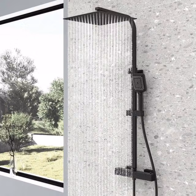 Colonna doccia AICA con miscelatore termostatico e soffione quadrato in acciaio inox nero, rubinetto rettangolare 28x4 cm e soffione 30x30 cm