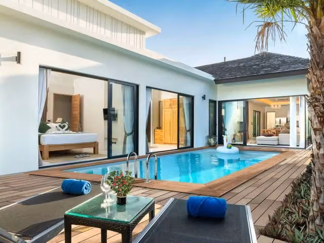 Piscina rettangolare in legno Aruba 140 Habitat Et Jardin, colore blu, L: 5,00 m, P: 3,00 m, H: 1,38 m
