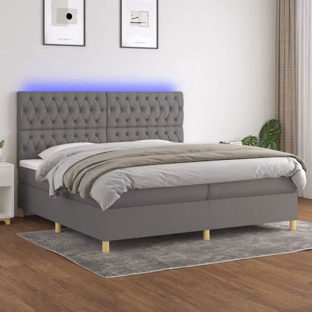 Letto a Molle Materasso e LED Grigio Scuro 200x200cm in Tessuto 3135702