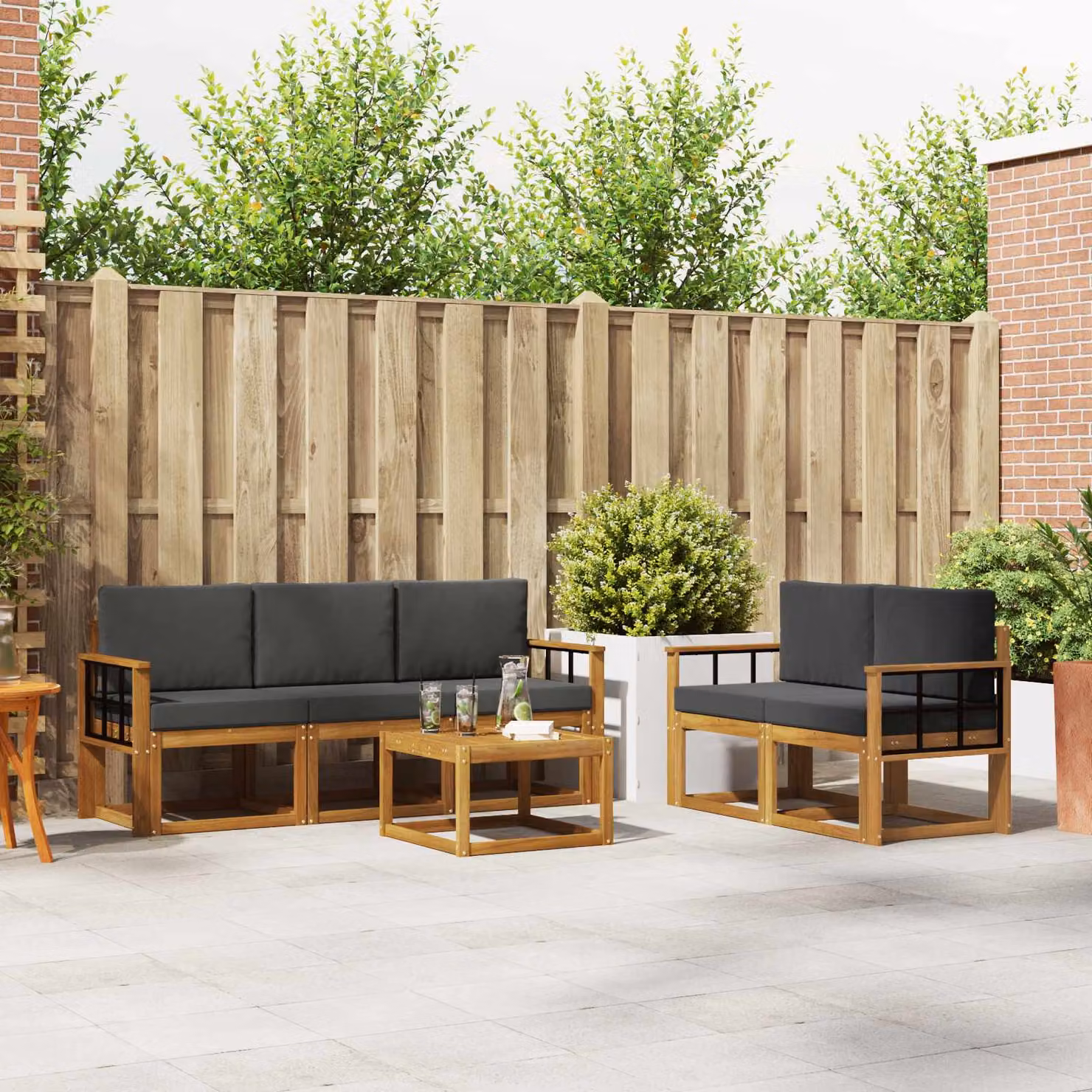 Set di divani da esterno vidaXL a forma di L in legno di acacia con cuscini, colore antracite e beige