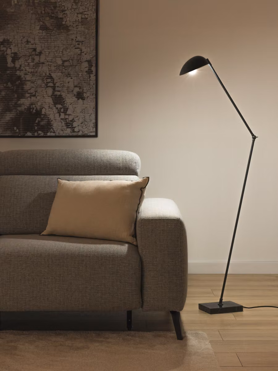 Lampada da terra Pearl Kenay Home nera in ceramica e metallo con design regolabile e minimalista – 2