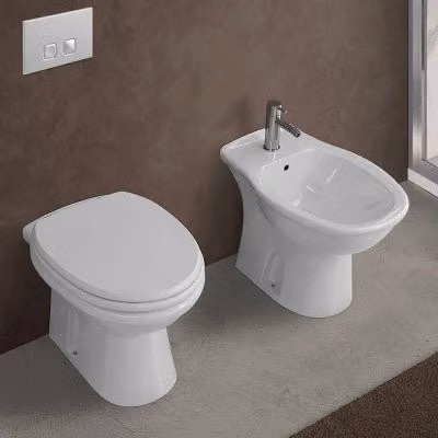 Set di sanitari serie Karla in ceramica bianca composto da wc, bidet e copriwater