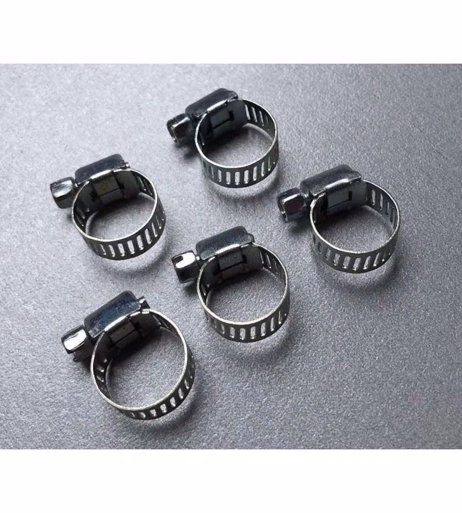 Set fascette per tubi da 8-18 mm zincate 5 pz