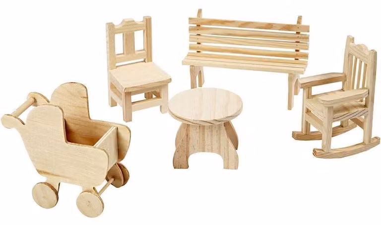 Panca in legno, dal design accattivante e compatto, ideale per giardino o balcone, dal valore decorativo