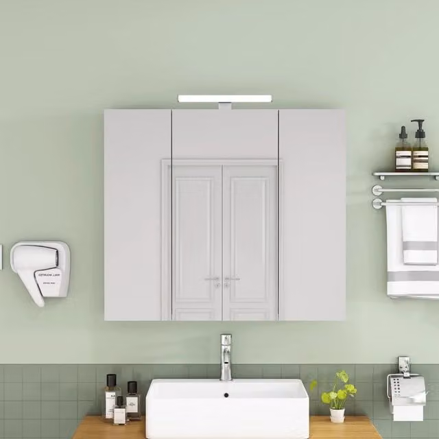 Armadietto specchio da bagno Minimal bianco con illuminazione LED e ante con chiusura soft-close, sospeso – 1