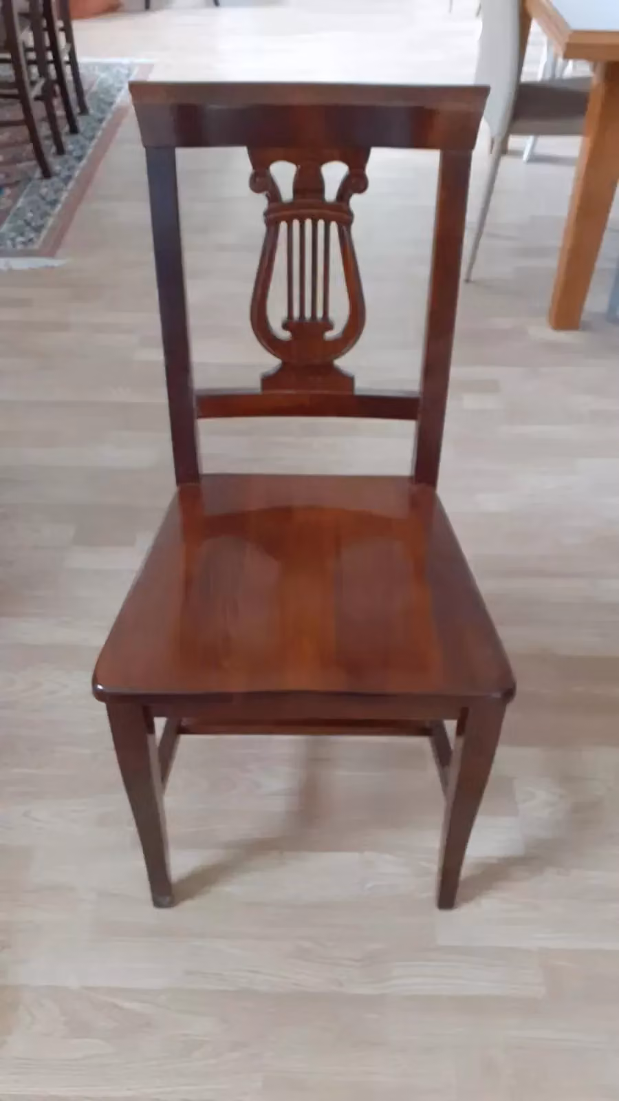 Tavolo da soggiorno e sala da pranzo estensibile in legno stile arte povera color noce Mobili 2G – 2