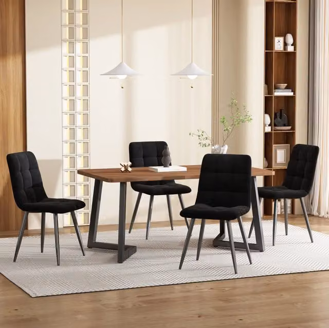 Set da Pranzo 5 Pezzi con Tavolo in MDF Noce e 4 Sedie in Velluto Nero con Gambe in Metallo