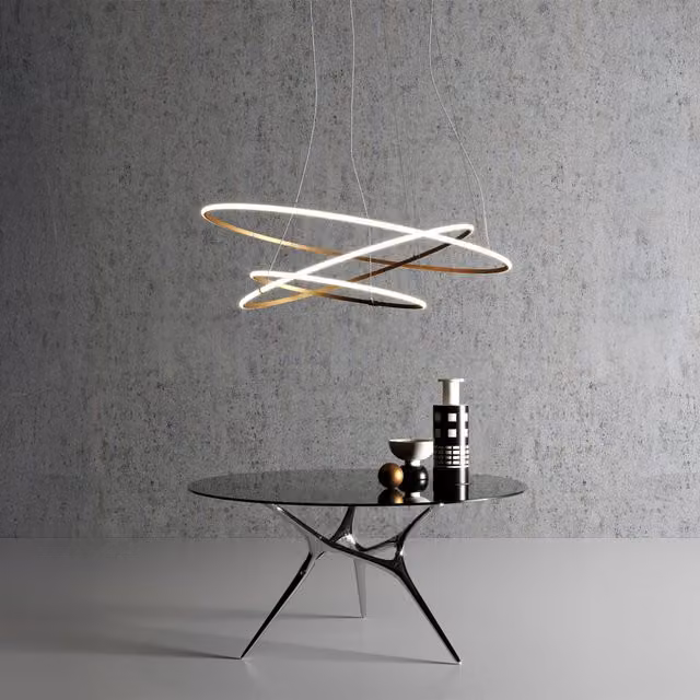 Lampada a sospensione multipla Fabbian Olympic in metallo bianco e oro/ottone con tecnologia LED dimmerabile e altezza regolabile