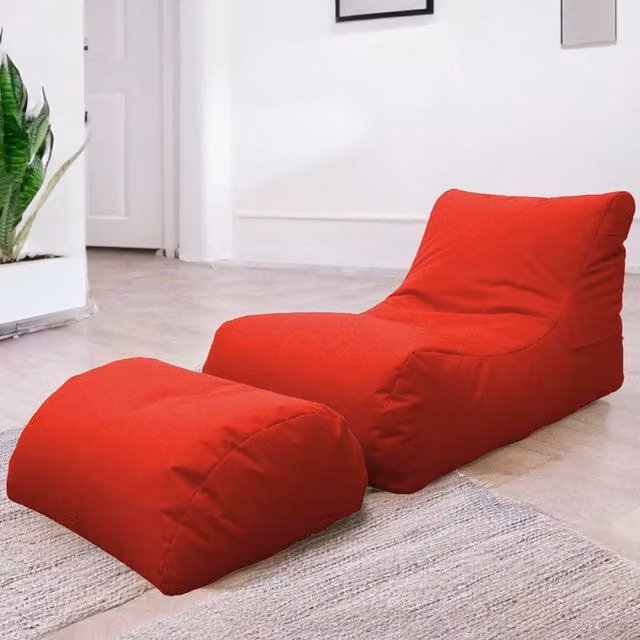 Chaise Longue moderna Alton di Talamo Italia con poggiapiedi in Nylon e pouf imbottito, colore Rosso, L: 120 cm, P: 80 cm, H: 60 cm