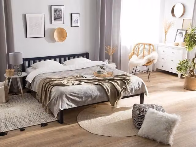 Letto matrimoniale Beliani in legno di pino laccato blu L/P/H: 140 x 200 x 70 cm – 1