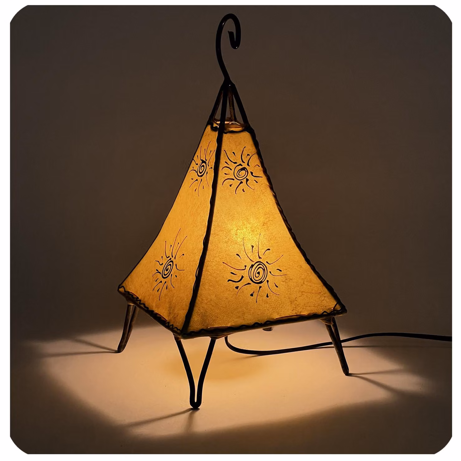 Lampada orientale lampada all'henné lampada in pelle marocchina lampada da tavolo lampada da terra piramide solare 35-38cm, giallo