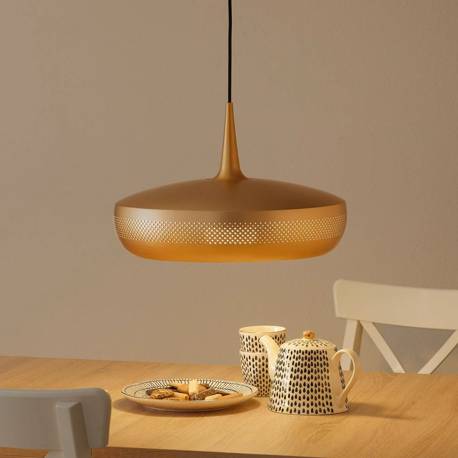 UMAGE Lampada a sospensione Clava Dine, dimmerabile, Ottone / Oro, Soggiorno / Sala da pranzo, Alluminio, Design, Lampada a sospensione