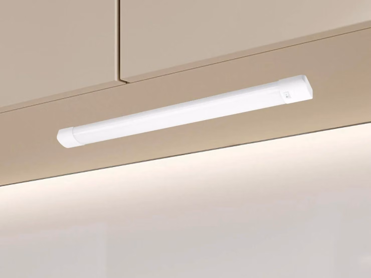 Lampada da 9W, grado di protezione IP40, modello WTL/1/300/2835/4000K - codice LNL121/1