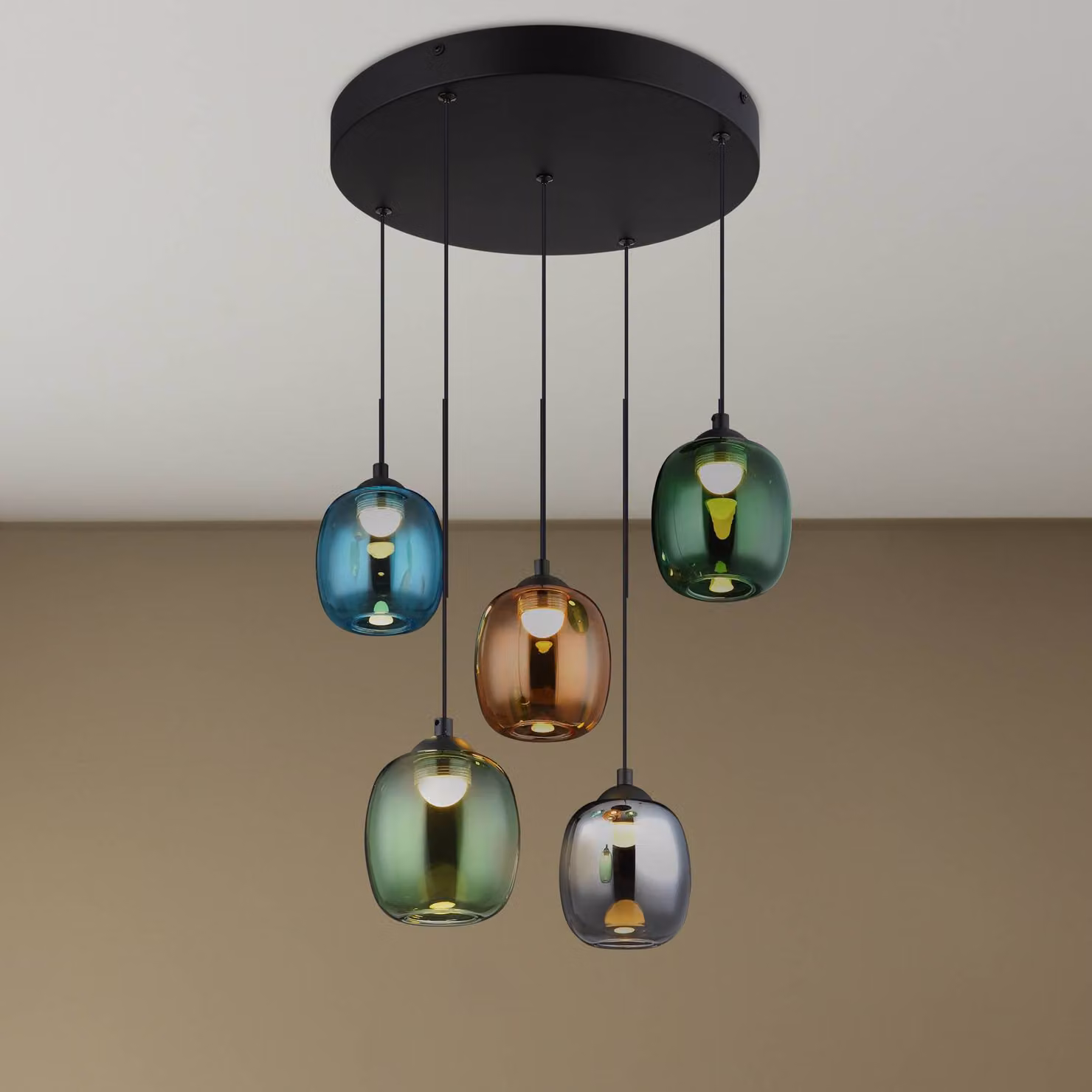 Globo Lampada LED a sospensione Minara, 5 luci, Ø 43 cm, colorata, vetro Minara, Multicolore, Soggiorno / Sala da pranzo, Metallo, Moderno