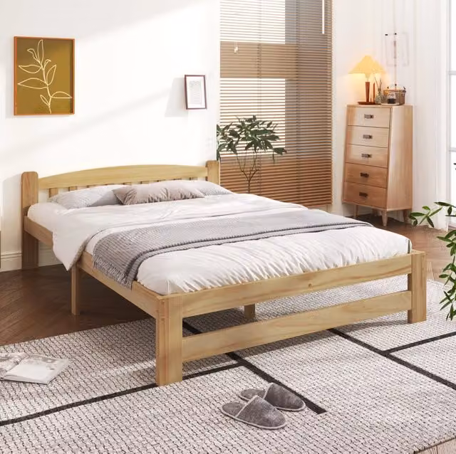 Letto matrimoniale MODFU in legno massello di pino colore marrone con doghe piatte fisse L/P/H: 205 x 140 x 55 cm