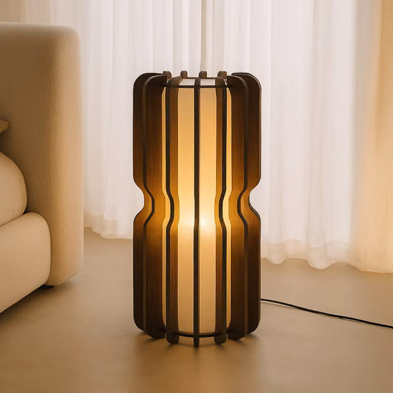 Lampada da terra Juneta Lucande, Legno scuro, Soggiorno / Sala da pranzo, Legno, Scandinavo, Lampada da terra