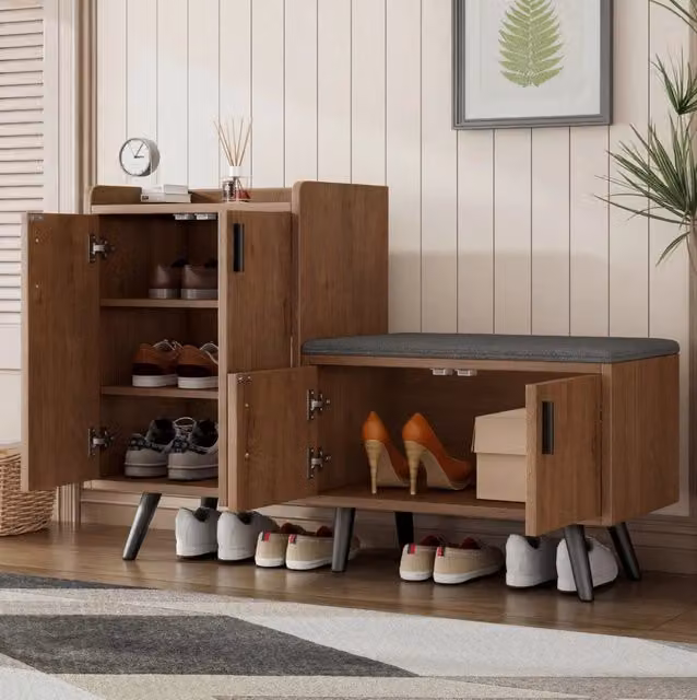 Mobile portascarpe con seduta ULEVR 120x34x82,8 cm, ripiani interni e cuscino imbottito, naturale