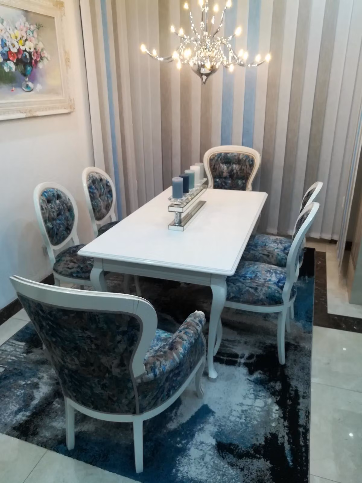 Esstisch designer Sitz Lehnstühle Stuhl Garnitur Tisch + 4 Stühle Set Esszimmer