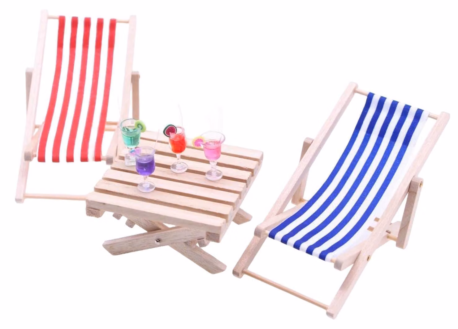 Mini set da spiaggia per bambini, composto da 7 pezzi: lettini, tavolino e bevande