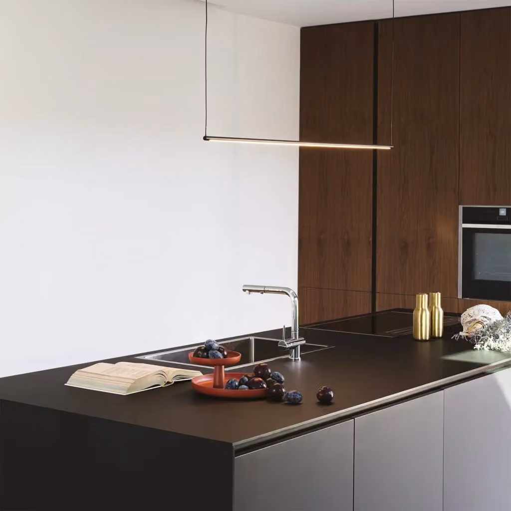 Lampada a Sospensione LED Essence Ideal Lux Dimmerabile con Altezza Regolabile in Metallo Nero o Bianco – 2