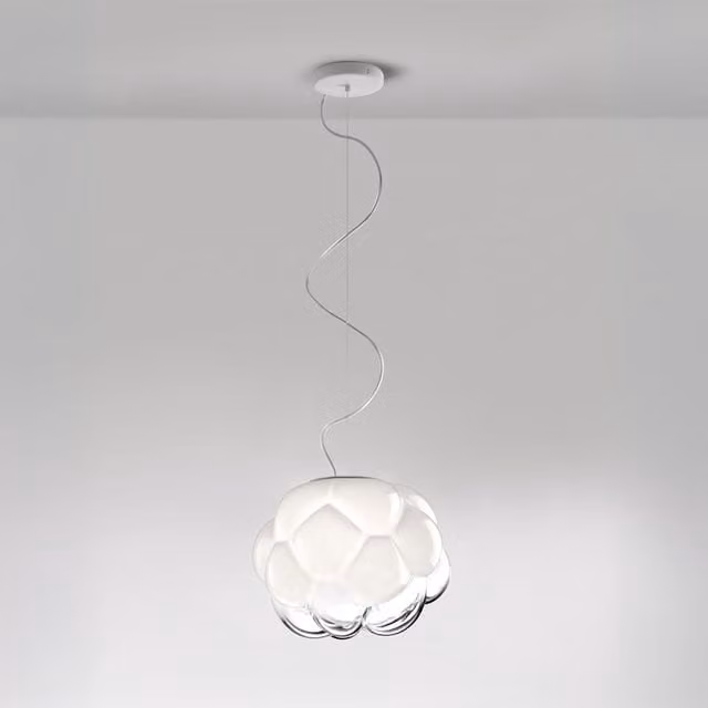 Lampada a sospensione Fabbian Cloudy in vetro bianco e trasparente con finiture in alluminio e attacco E27 per luce LED warm white