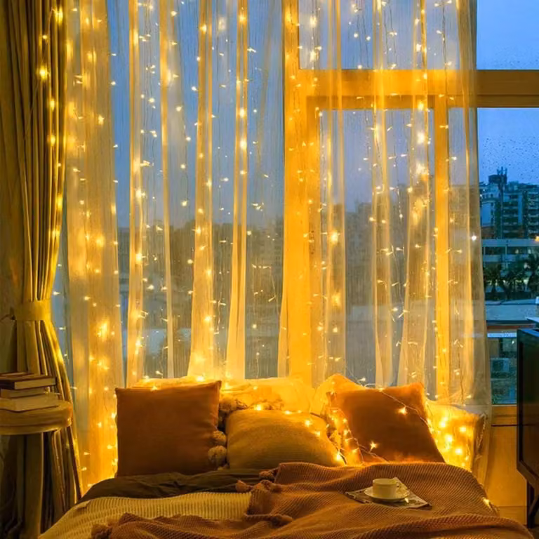 Tenda luminosa a LED, 2x3 metri, 300 LED, 8 modalità, grado di protezione IP44, luce bianca calda