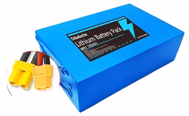 Batteria agli ioni di litio, 48V, capacità 100Ah, con caricabatterie XT30-XT60