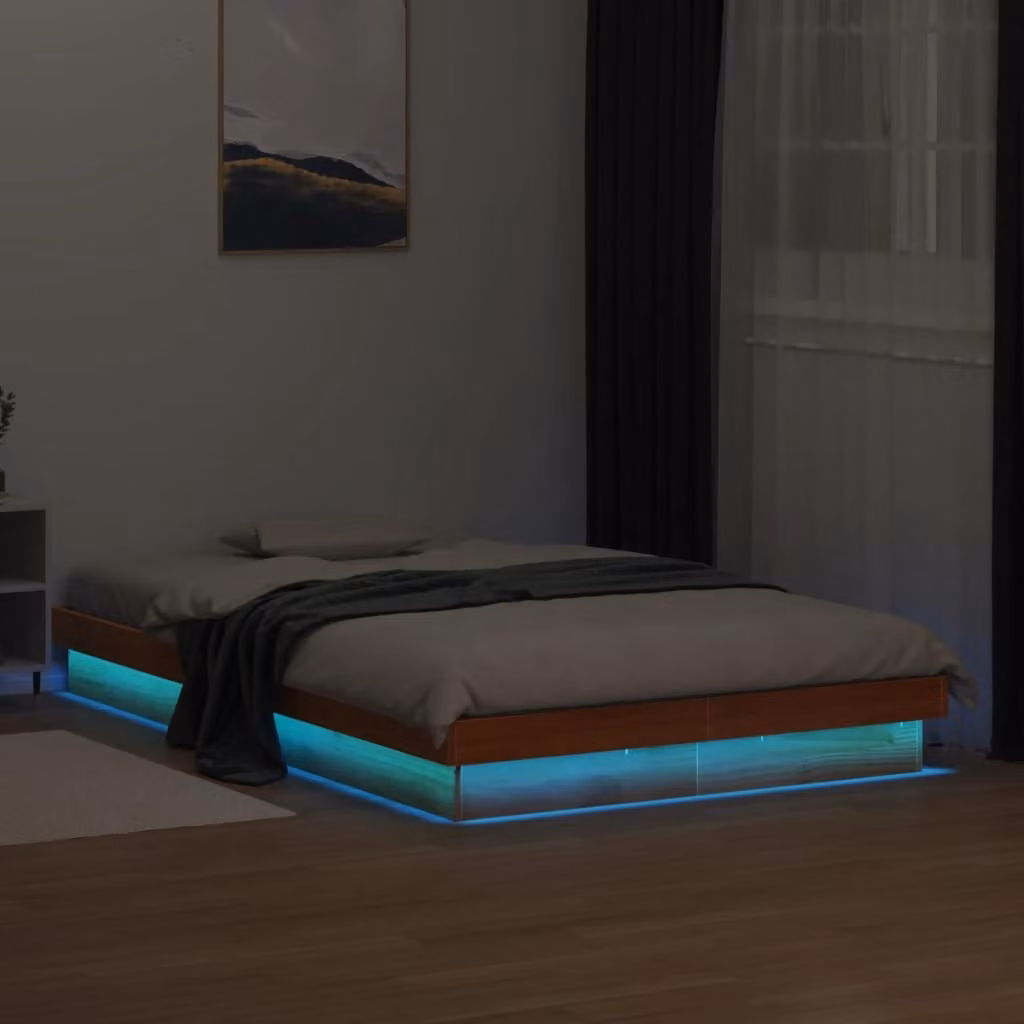 vidaXL Giroletto in Legno Massello di Pino Marrone Cera con Illuminazione LED e Porta USB L/P: 140 x 190 cm