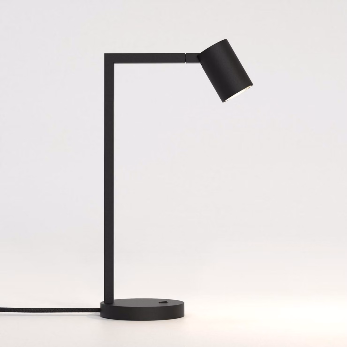 Astro Ascoli Desk - Lampada da tavolo a LED nero opaco, GU10