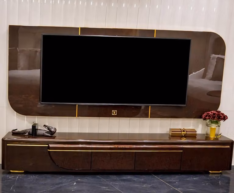 Supporto TV moderno marrone, mobile basso per TV, con piedi dorati