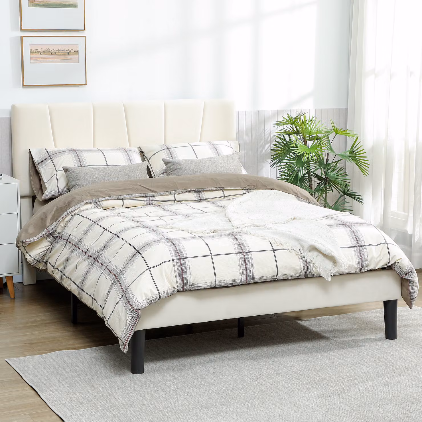 Letto matrimoniale HOMCOM in velluto beige con testiera regolabile e rete a doghe in legno, L/P: 140 x 190 cm – 2