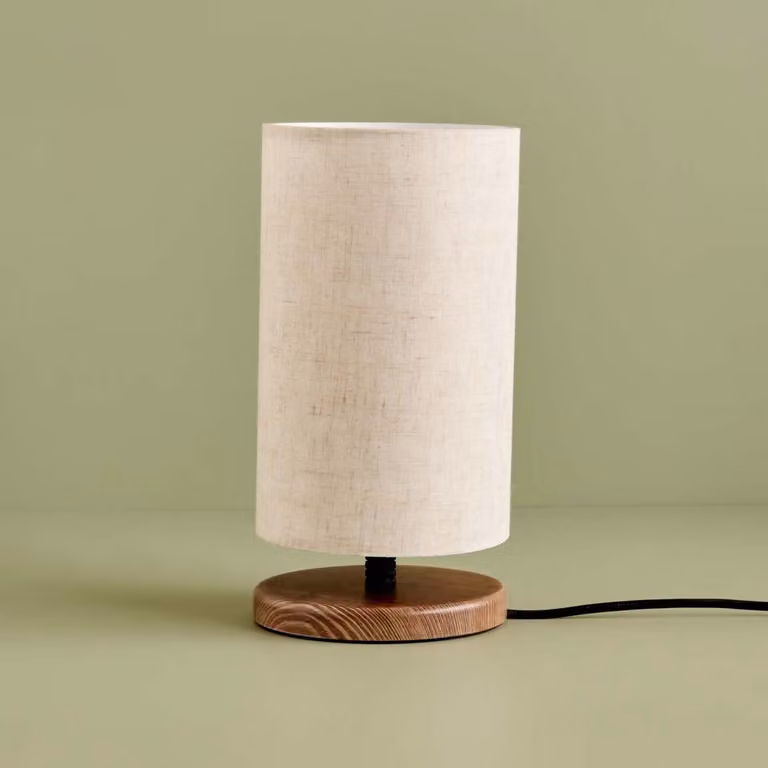 Opviq, lampada da tavolo di alta qualità, color crema, altezza 30 cm | 100% tessuto, base in legno, diametro del paralume: 15 cm, altezza: 24 cm | Attacco E14, max. 40 W | Design scandinavo per interni moderni.