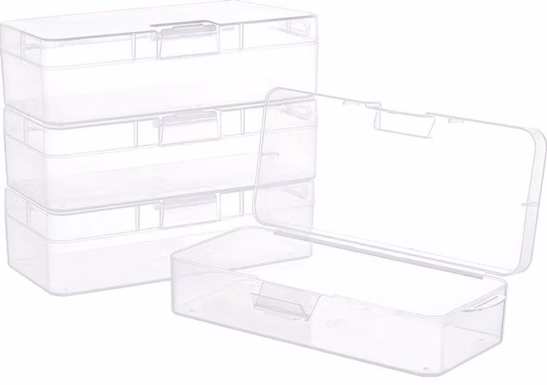 Confezione da 4 contenitori in plastica, dimensioni 18x7,5x4,8 cm, trasparenti, con coperchio a cerniera