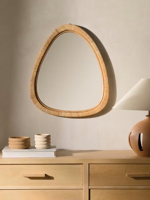 Specchio ovale Paille in bambù Kenay Home, colore beige e marrone